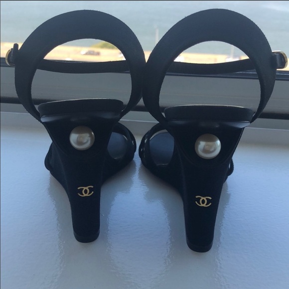 CHANEL pearl wedges size 37 - Picture 6 of 6